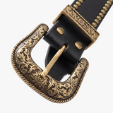 Schwarzer Gürtel Goldnieten und Goldschnalle