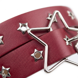 Roter Gürtel mit Silber Sternschnalle